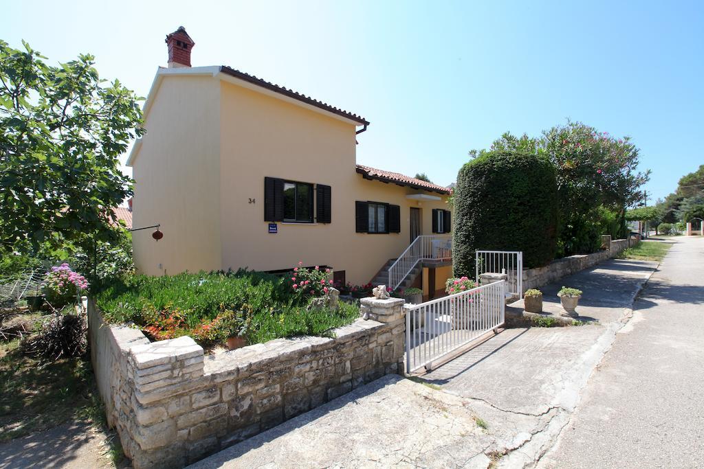 Apartment Ema Premantura Δωμάτιο φωτογραφία