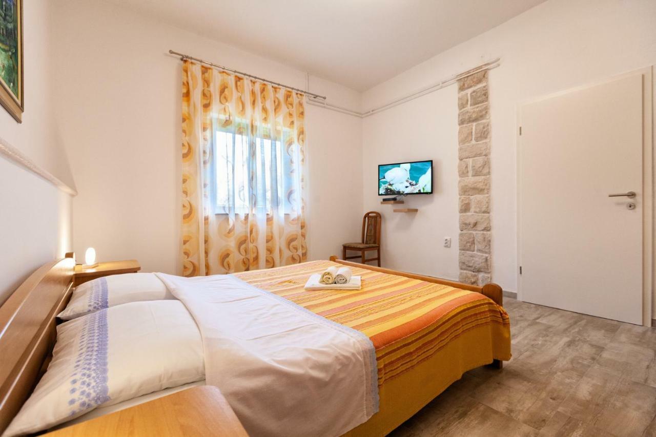 Apartment Ema Premantura Εξωτερικό φωτογραφία